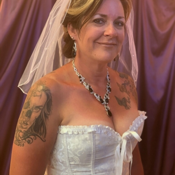 Gorgeous Corset - Picture 5 of 14